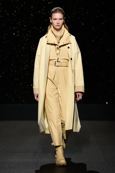 Look 46